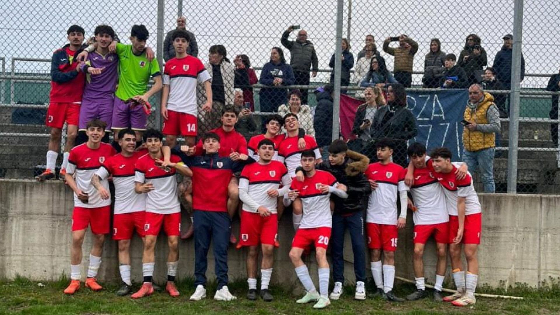 Vincono 17 partite di fila, segnano quasi 4 gol a partita e distruggono il campionato: l'Orbassano Juniores è nella leggenda